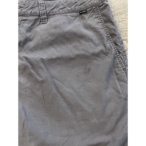 Travis Mathew Golf Shorts Men’s size 38 Gray Preppy Casual Golf - Picture 7 of 7